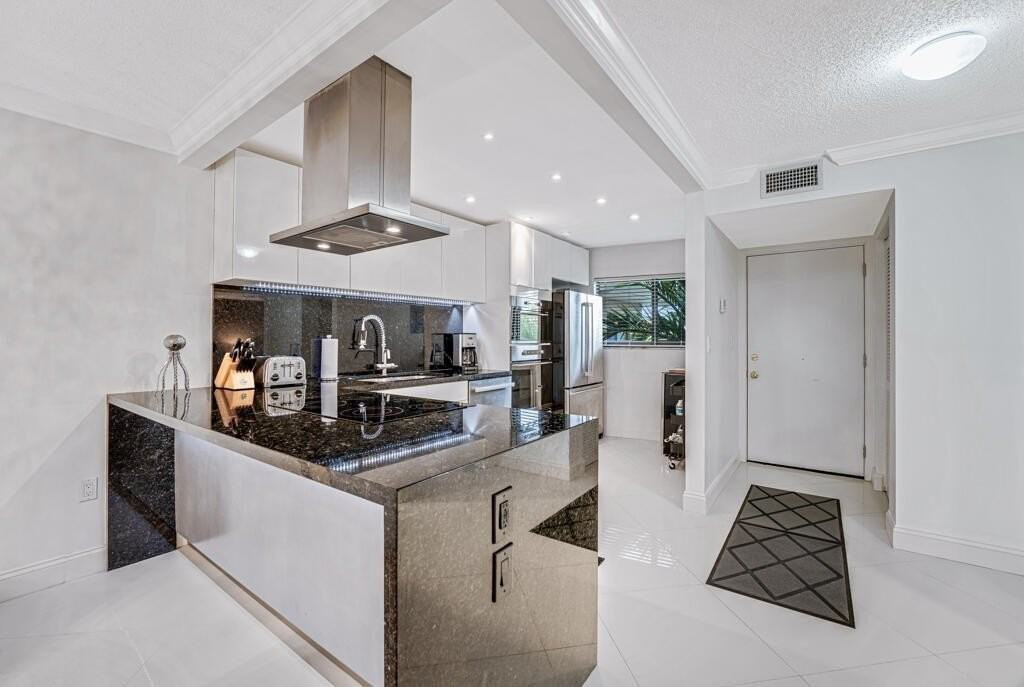 3605 S Ocean Blvd Apt 312 - Photo 6 of 50