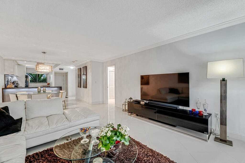 3605 S Ocean Blvd Apt 312 - Photo 7 of 50