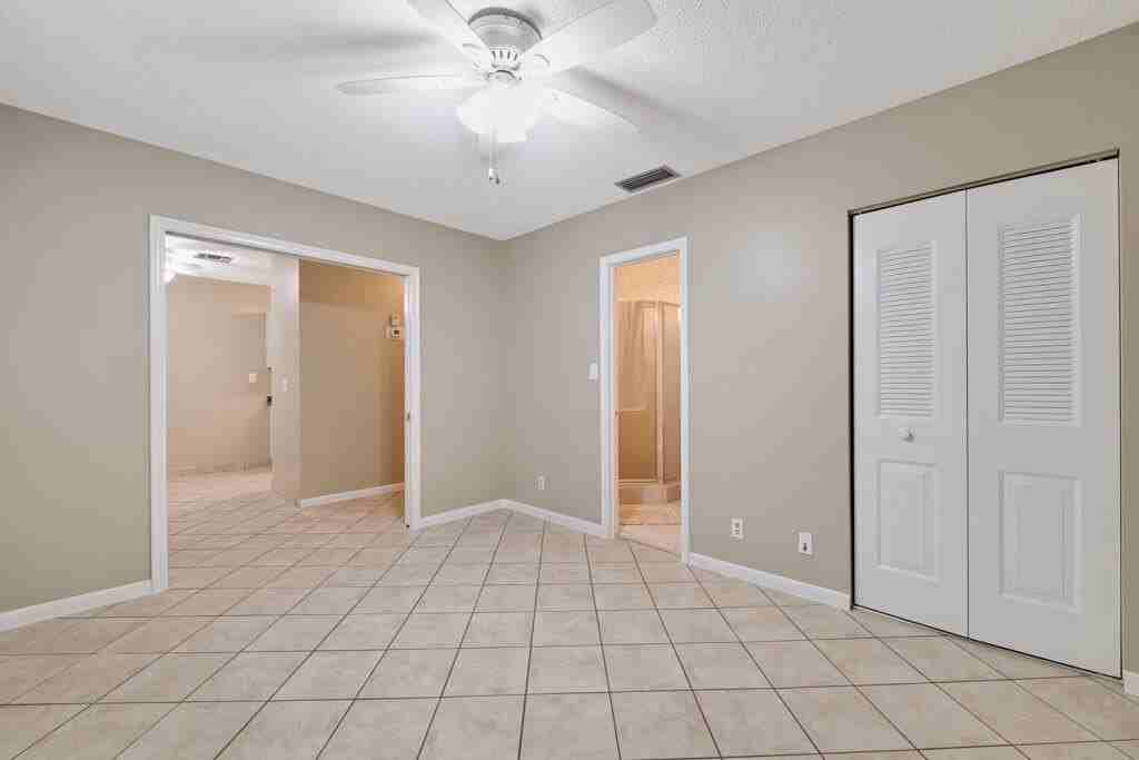 2411 Papaya Dr Apt 202 - Photo 7 of 23