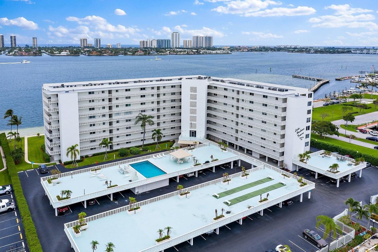 301 Lake Shore Dr Apt 802