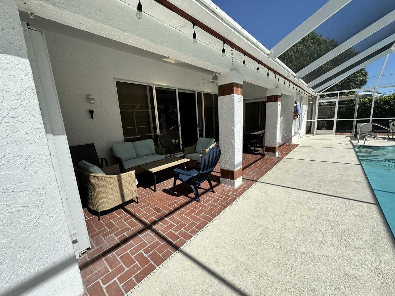 2937 Se Cates Cir - Photo 6 of 43