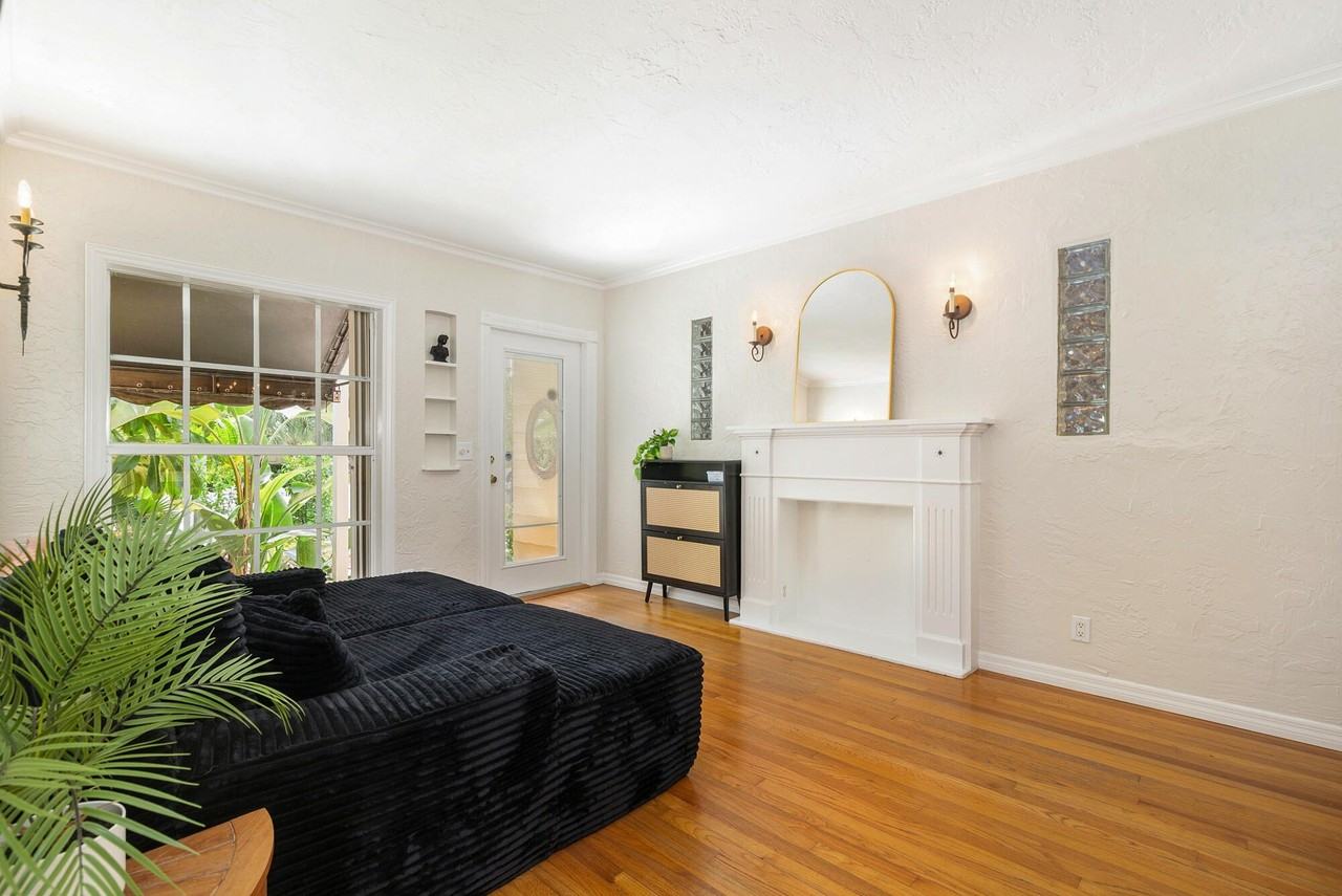 341 Nottingham Blvd - Photo 3 of 20