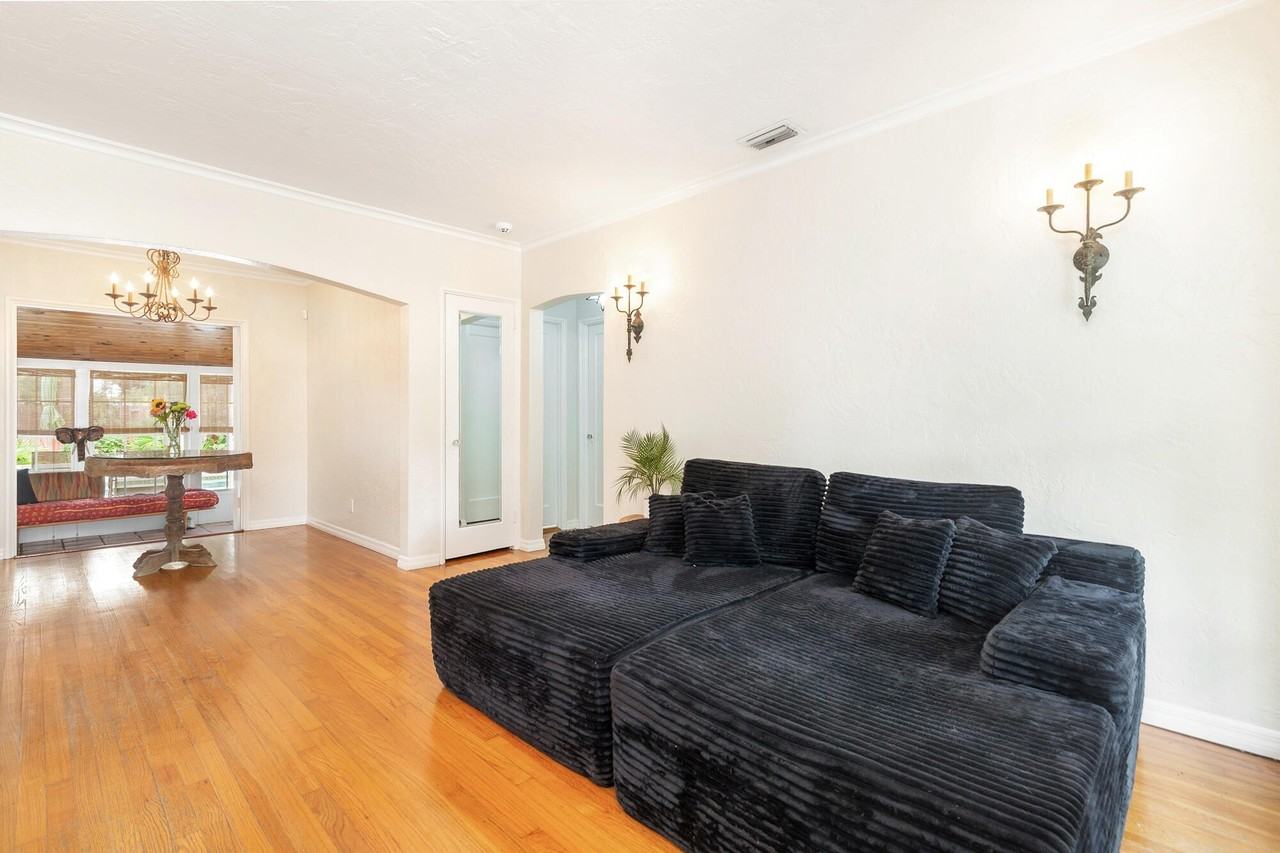 341 Nottingham Blvd - Photo 5 of 20