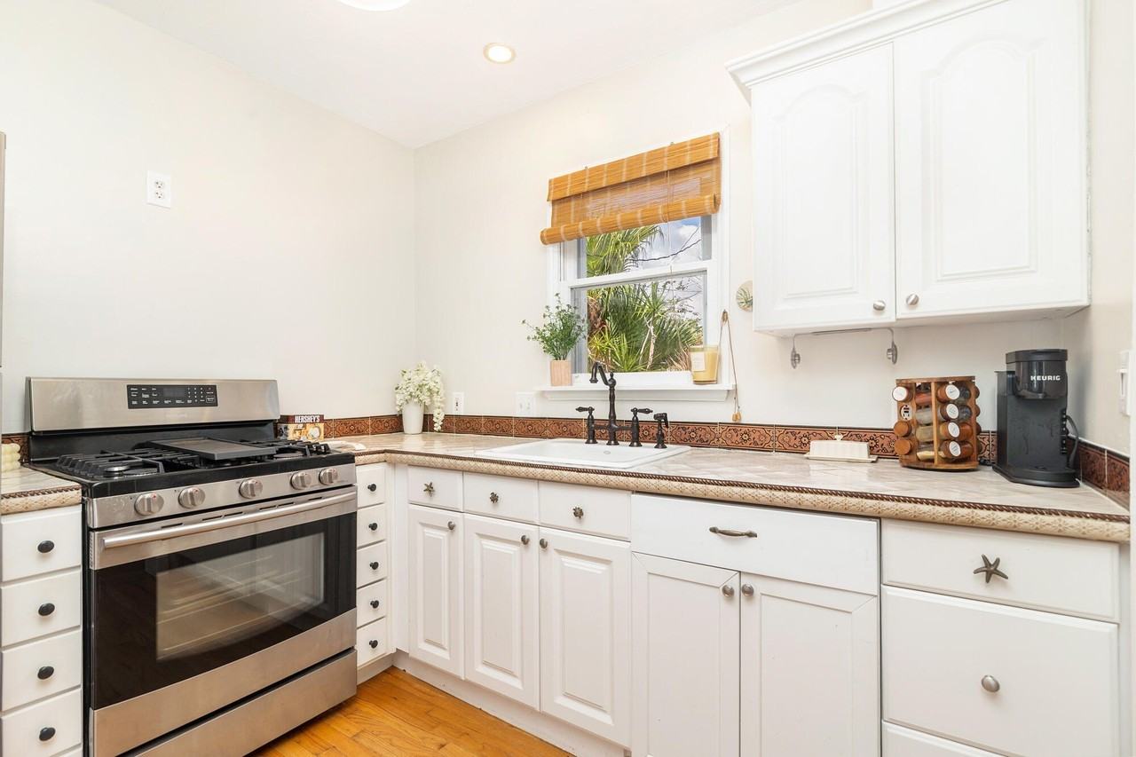 341 Nottingham Blvd - Photo 7 of 20