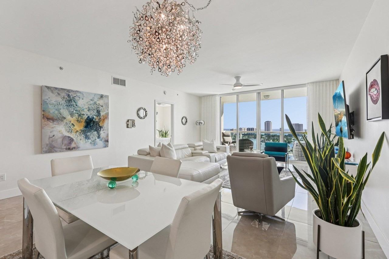 2640 Lake Shore Dr Unit 2312 - Photo 7 of 50