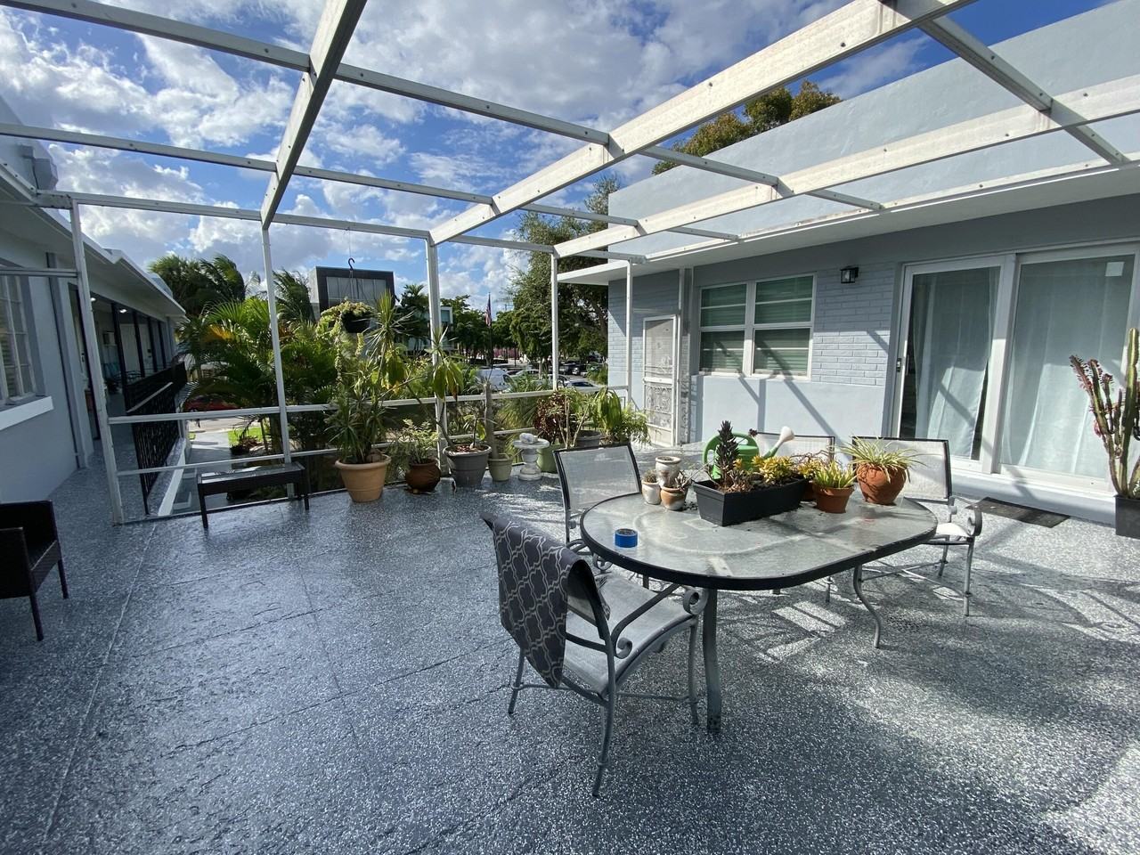 112 Lake Ave Apt 10 - Photo 4 of 13