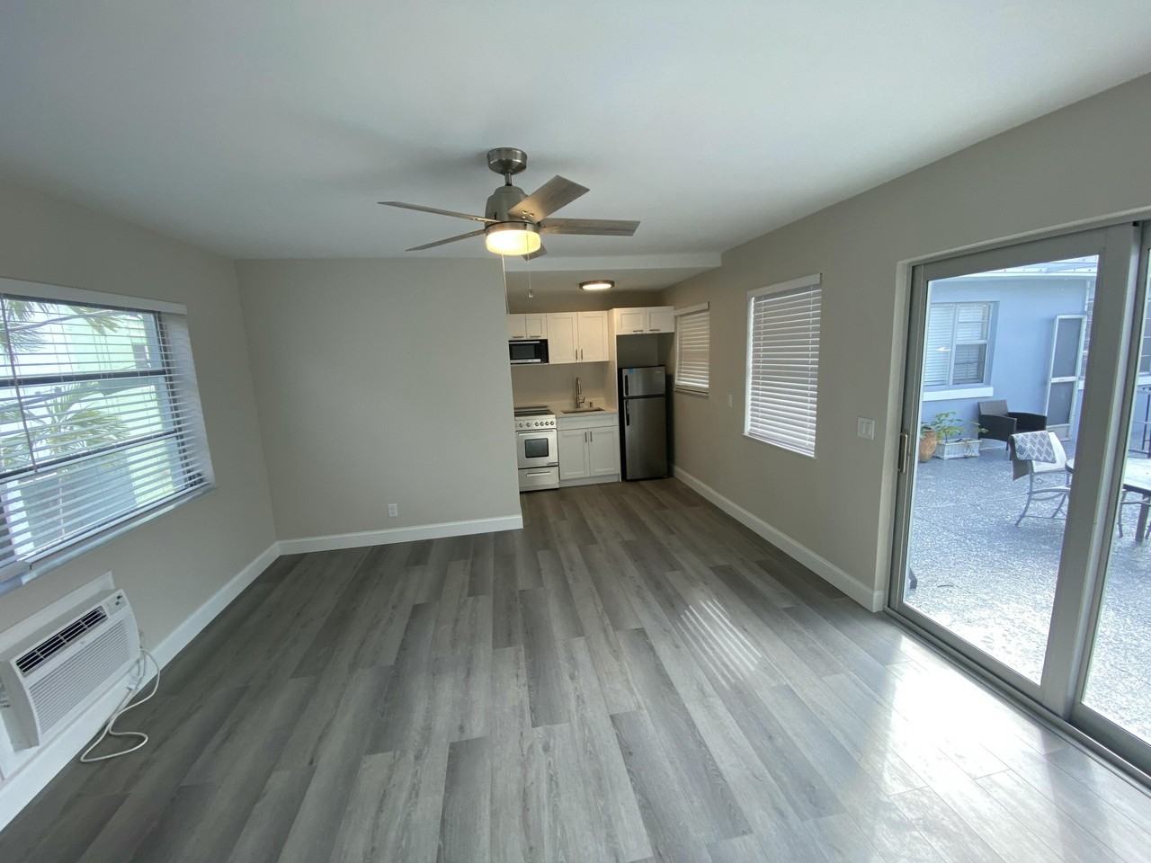 112 Lake Ave Apt 10 - Photo 7 of 13