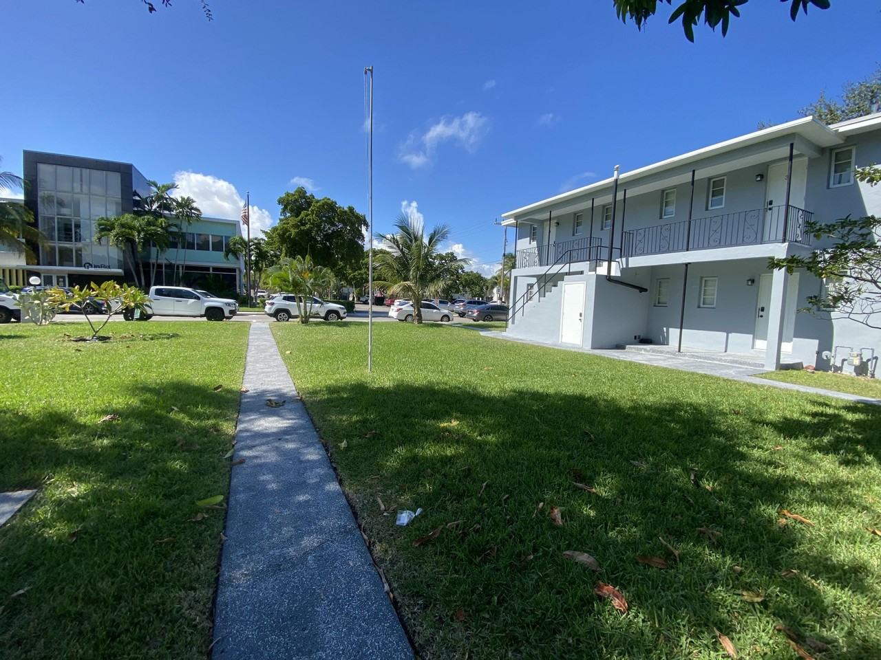 115 Lucerne Ave Unit 1 - Photo 4 of 18