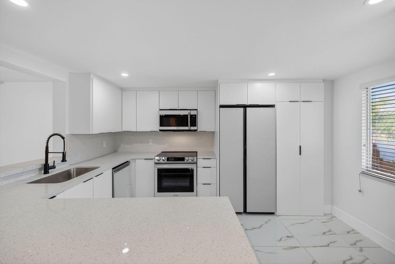14375 Strathmore Ln #303 - Photo 3 of 50