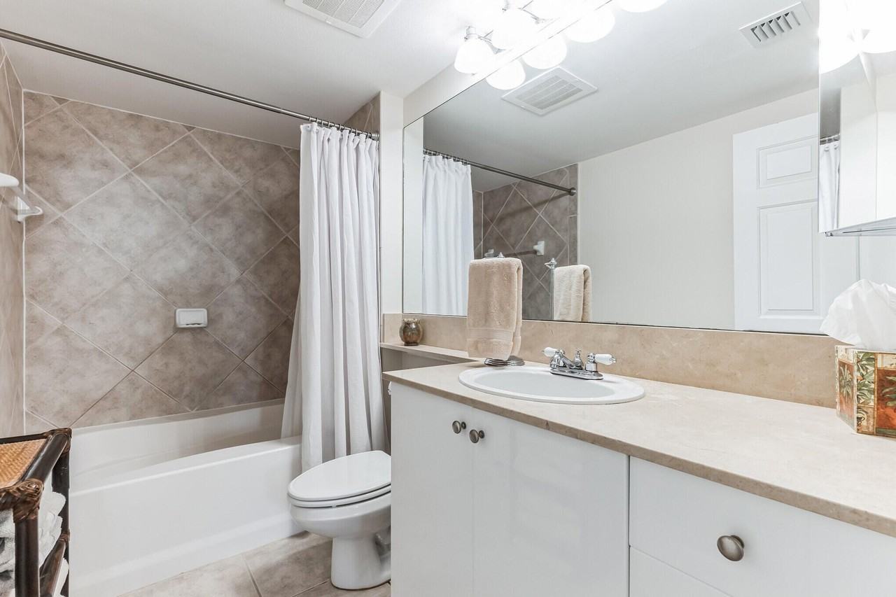 700 E Boynton Beach Blvd Unit 511 - Photo 5 of 37