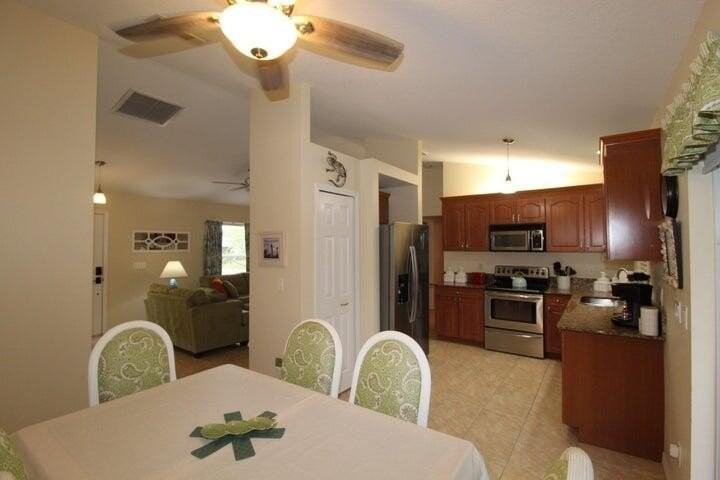 5300 Seagrape Dr - Photo 7 of 17