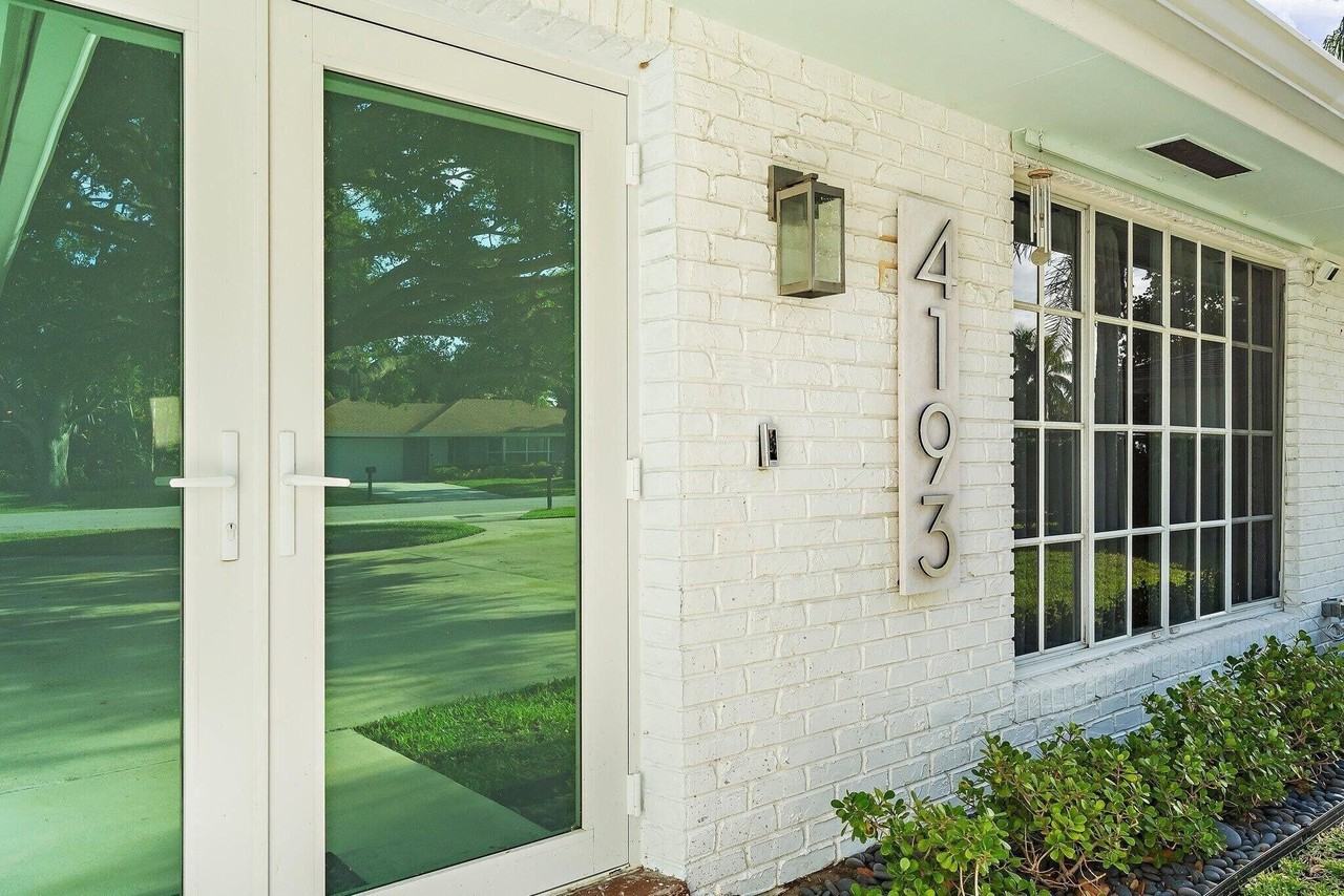 4193 Hyacinth Cir N - Photo 6 of 40