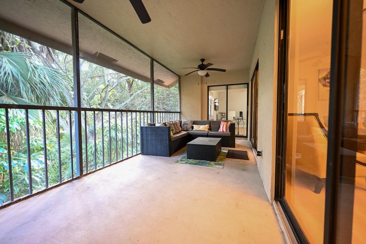 5740 Coach House Cir Apt F - Photo 7 of 13