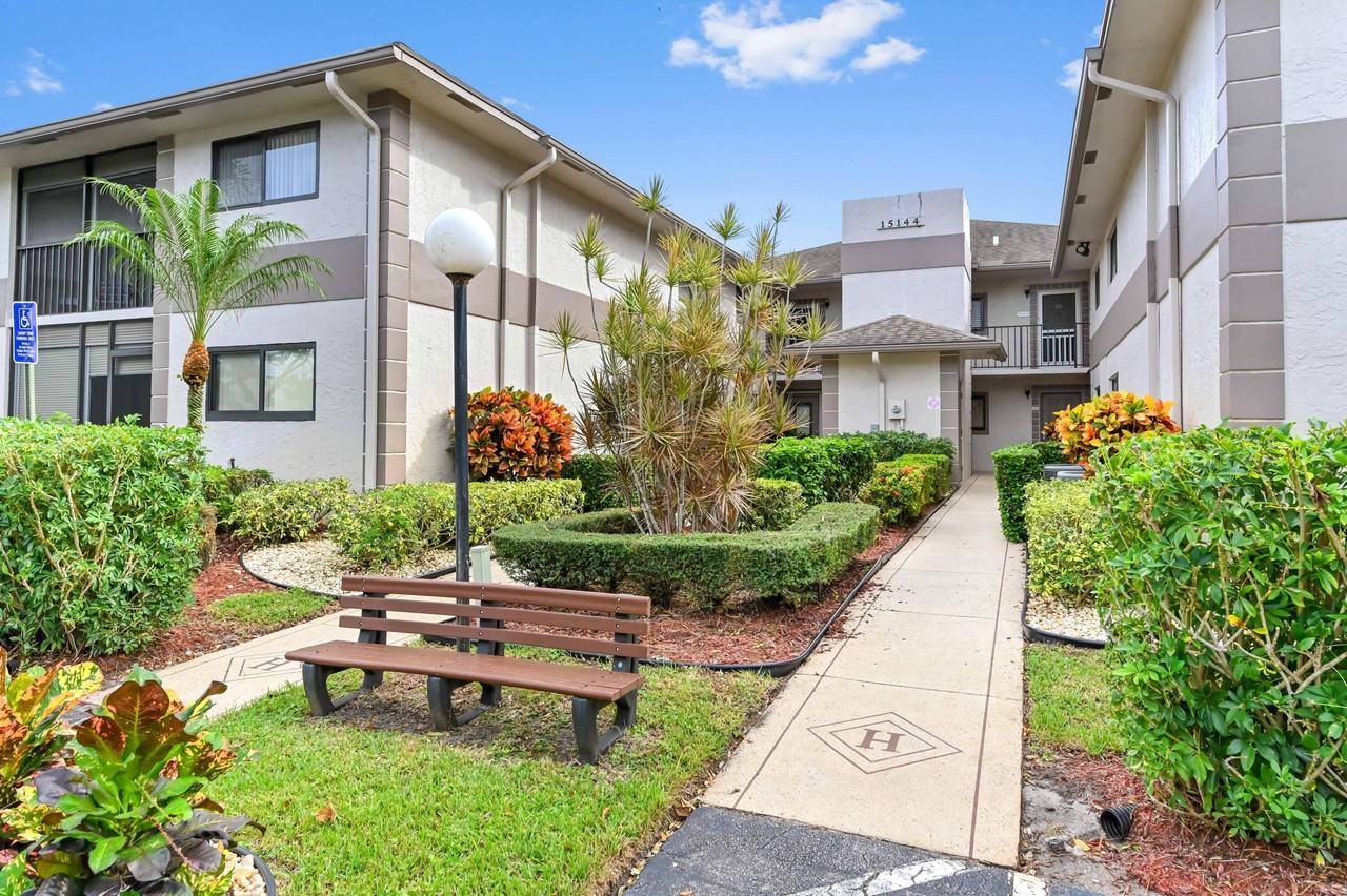 15144 Ashland St Apt 286 - Photo 2 of 29