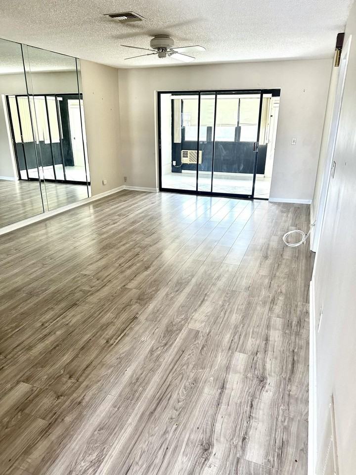 6792 Moonlit Dr - Photo 3 of 15