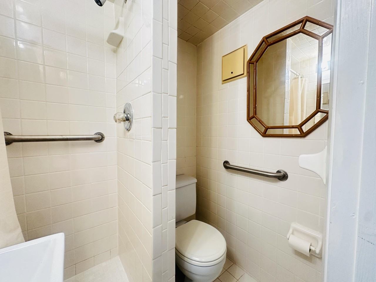 129 Brighton D - Photo 7 of 11
