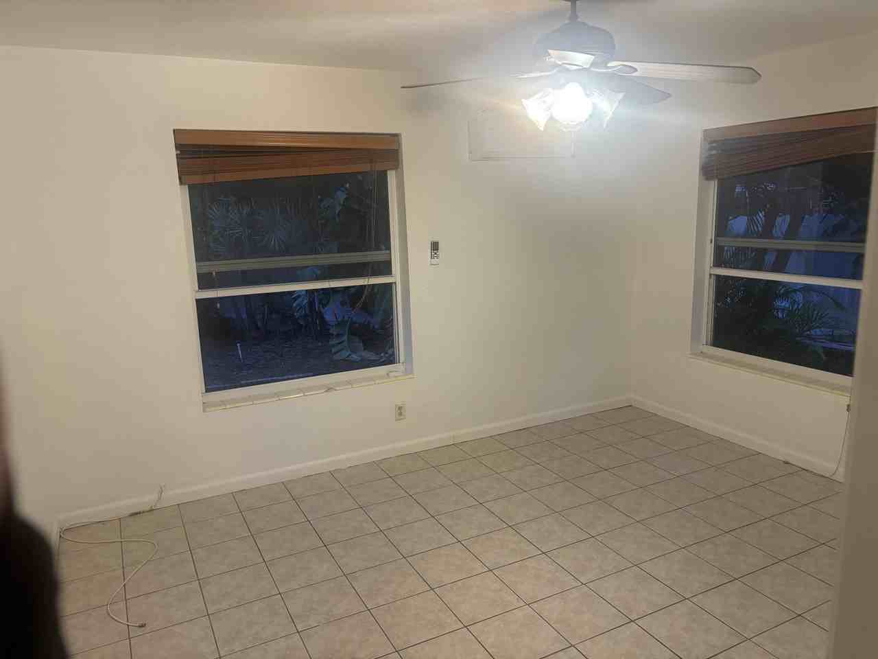 2424 Grant St - Photo 5 of 7