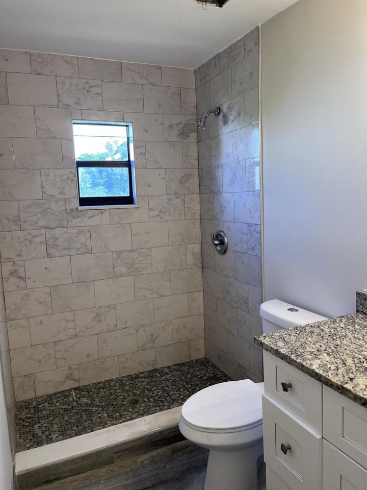 8760 Lyndall Ln - Photo 7 of 29