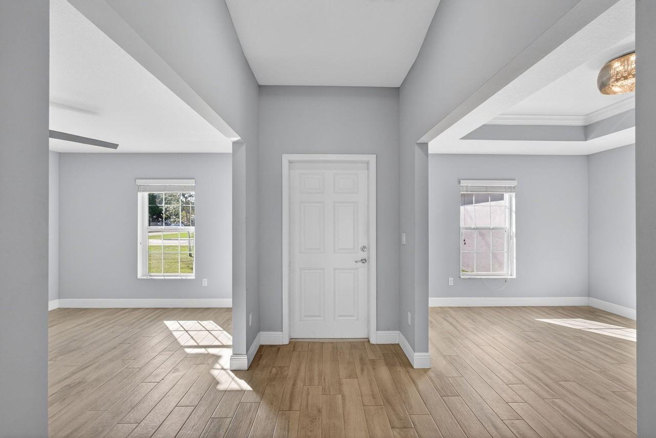 2501 Se Mariposa Ave - Photo 5 of 50