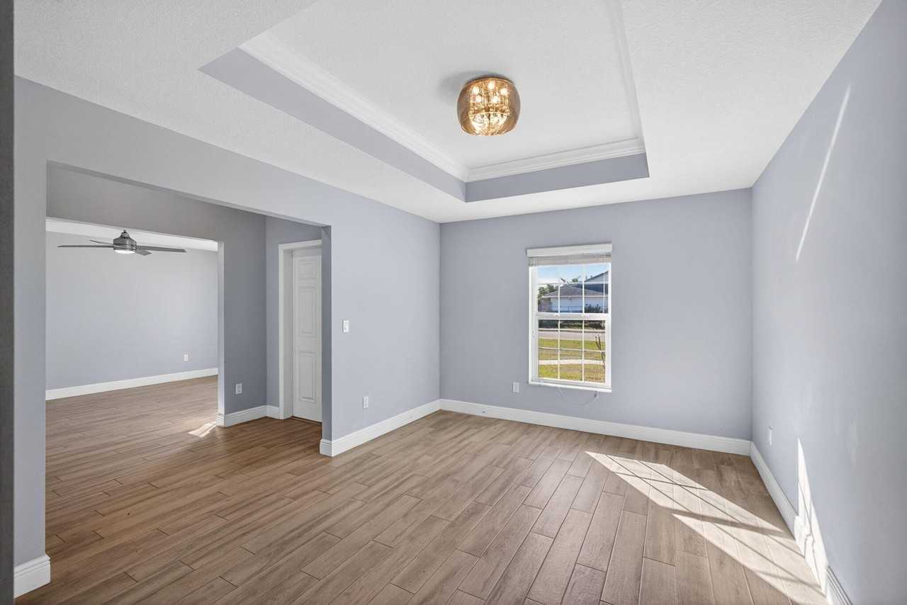 2501 Se Mariposa Ave - Photo 6 of 50