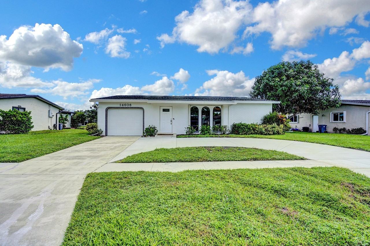 14608 Country Side Ln - Photo 2 of 35