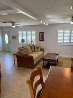 8350 Se Sweetbay Dr - Photo 2 of 26
