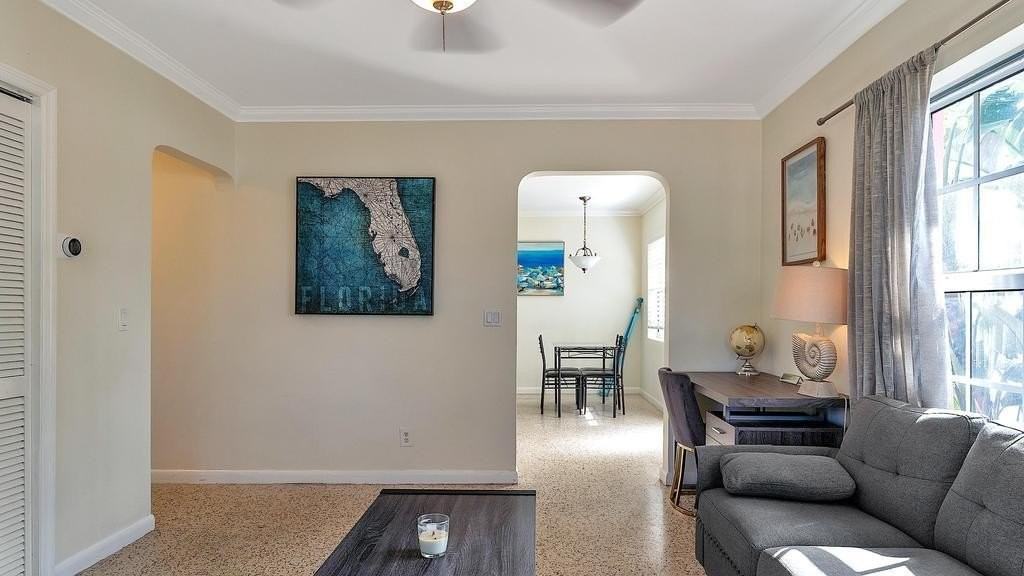 802 N J St - Photo 6 of 24