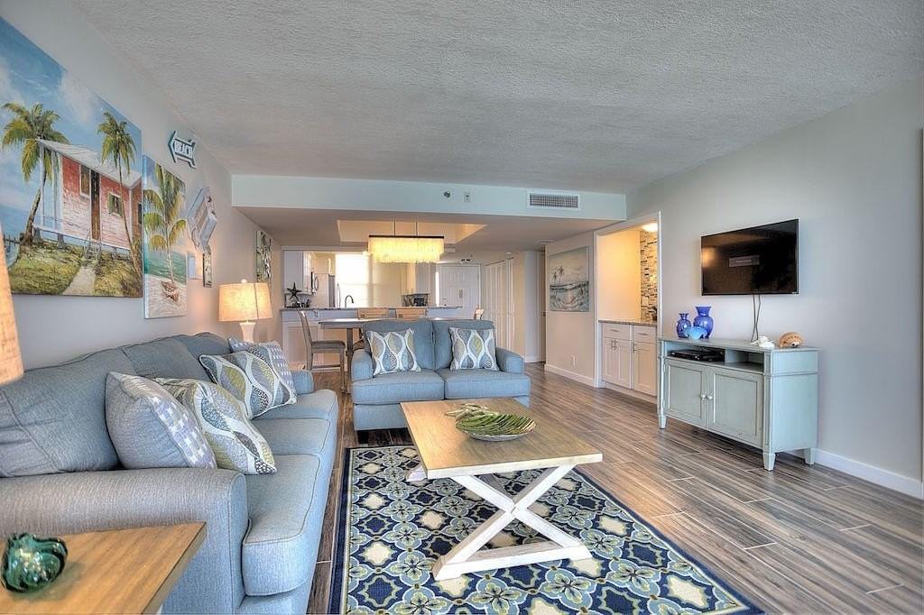 840 Ocean Dr Apt 603 - Photo 4 of 16