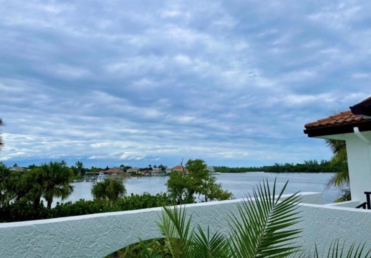 6142 Se Landing Way Apt 9-11 - Photo 2 of 10