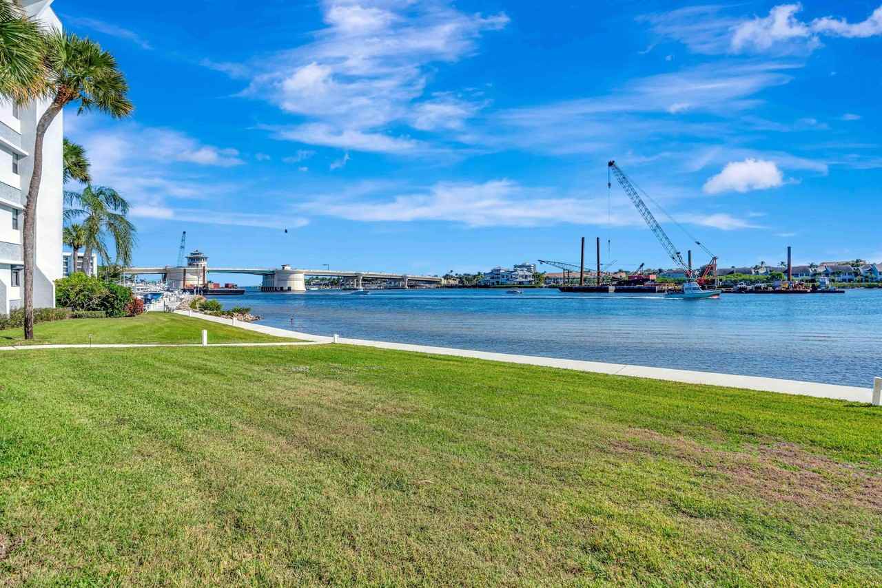 1542 Jupiter Cove Dr #104 - Photo 2 of 50