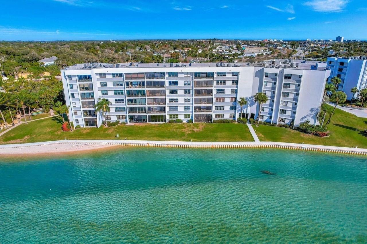 1542 Jupiter Cove Dr #104 - Photo 4 of 50