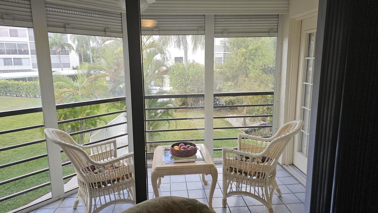 3138 Via Poinciana Apt 209 - Photo 3 of 27