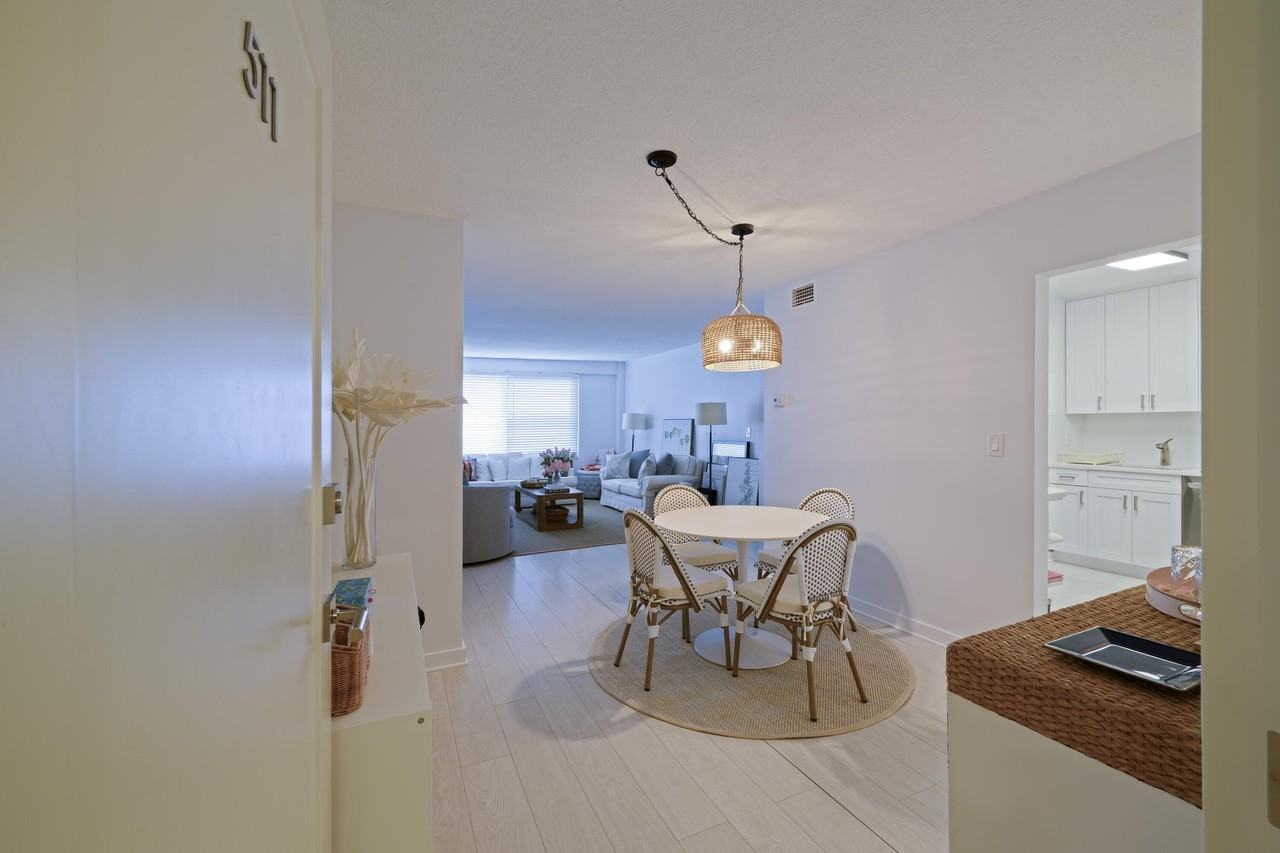 170 N Ocean Blvd Apt 511 - Photo 5 of 21