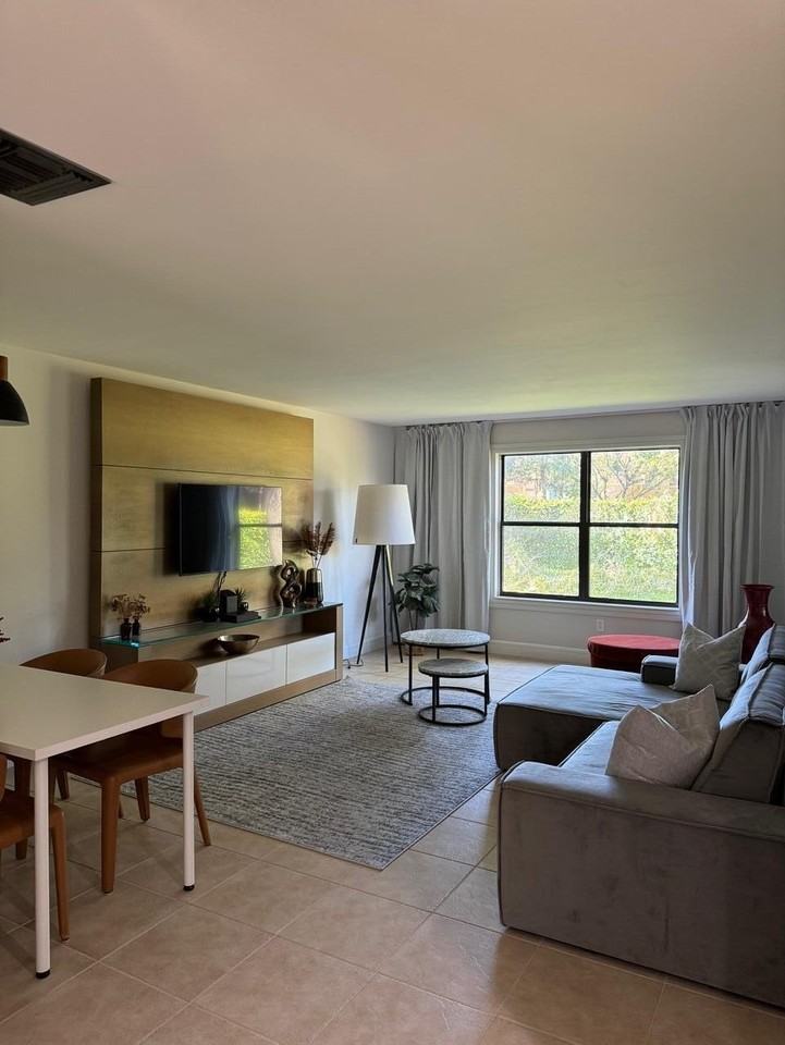 12959 Pennypacker Trl Apt 9 - Photo 5 of 25