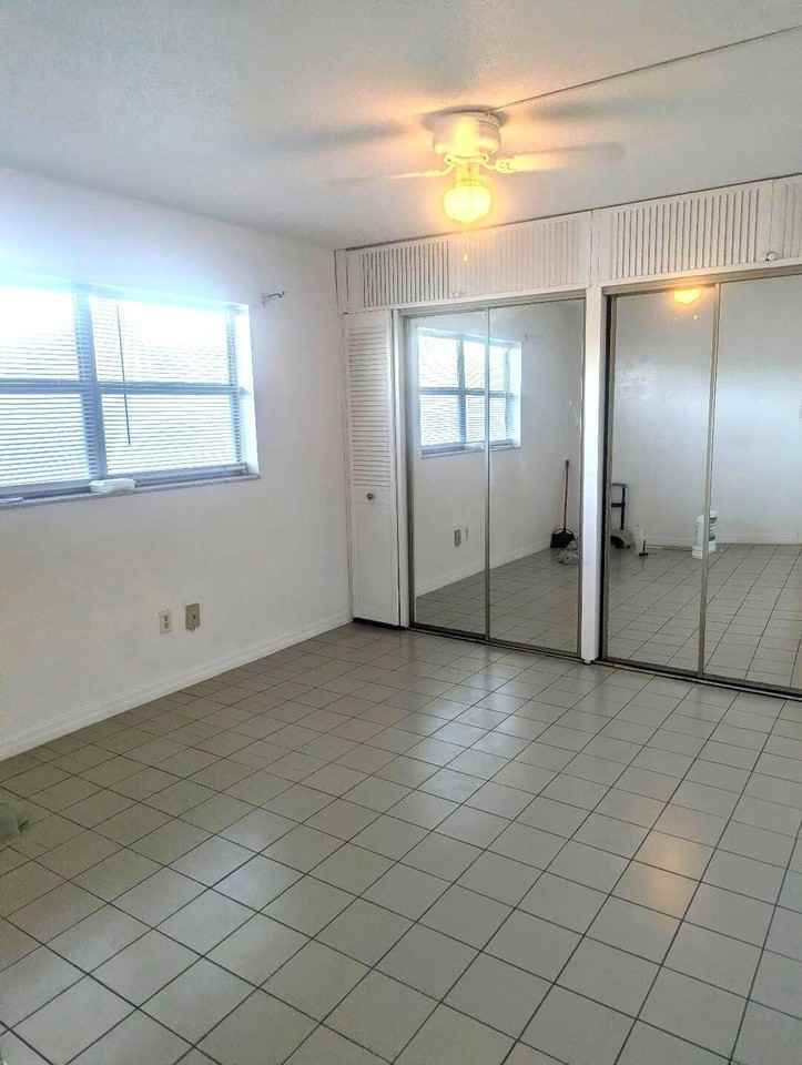 20400 Nw 7th Ave Apt 104 - Photo 5 of 6