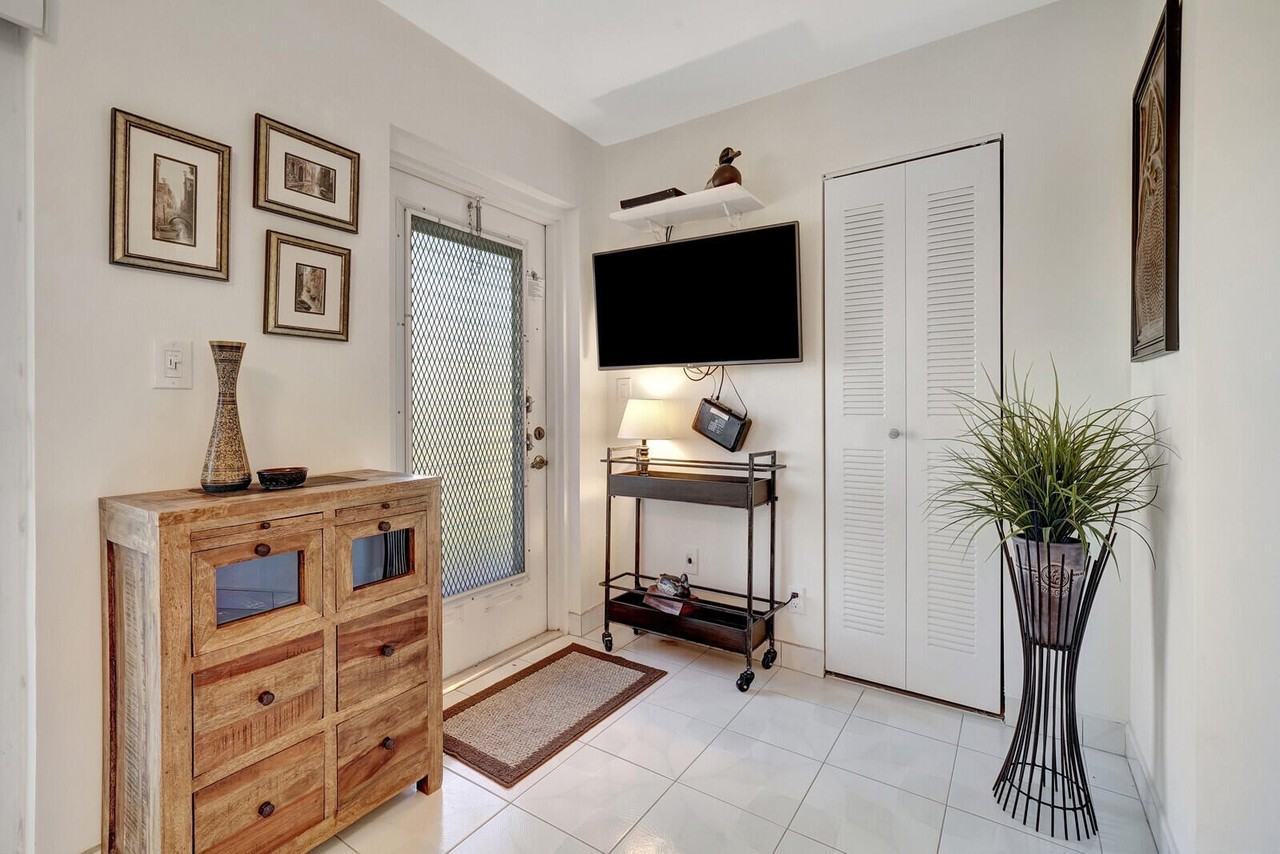 7547 S Oriole Blvd Apt 202 - Photo 4 of 17