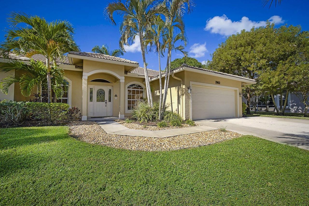 2963 Werwood Ct - Photo 3 of 37