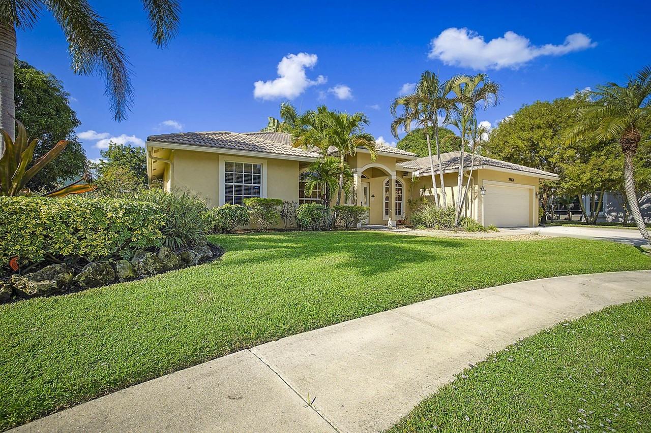 2963 Werwood Ct - Photo 4 of 37