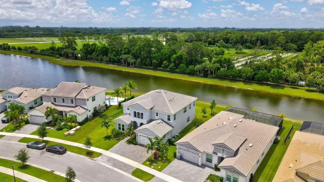 15866 Orchard Dr - Photo 5 of 50