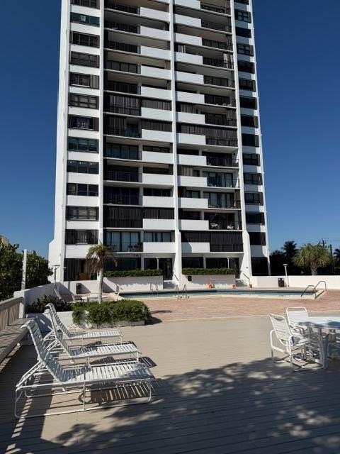 5600 N Flagler Dr Apt 2610 - Photo 7 of 28