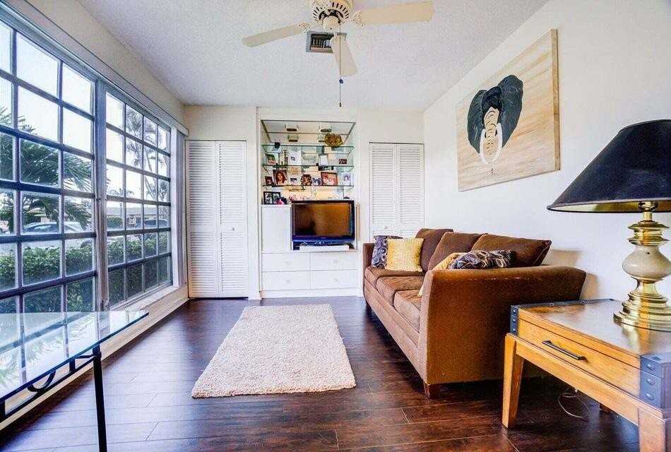 13893 Via Aurora #C - Photo 6 of 8