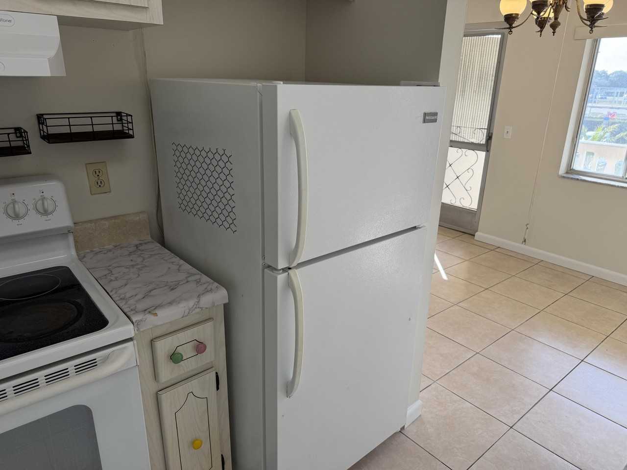 500 Village Green Cir W Apt 212 - Photo 4 of 27