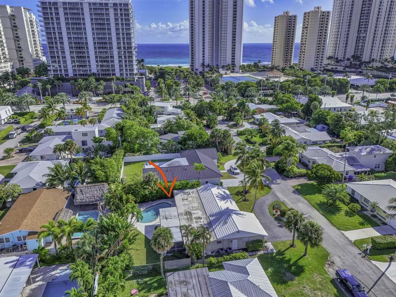 1242 N Harbor Dr - Photo 2 of 50