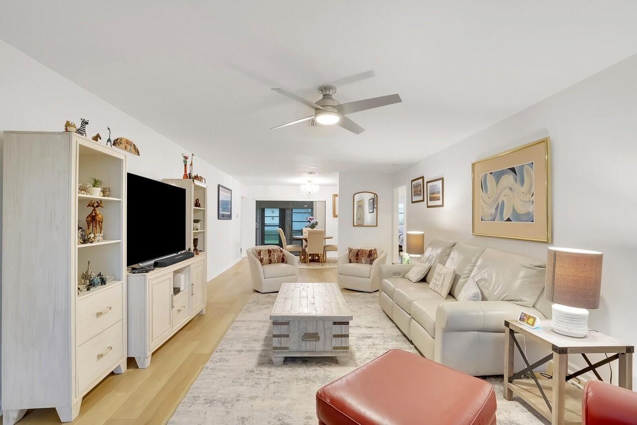 4180 Mango Tree Ct Apt B - Photo 4 of 25