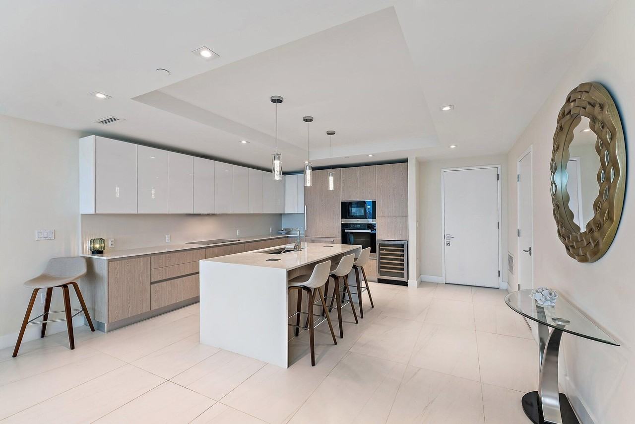 3100 N Ocean Dr Unit 1501 - Photo 3 of 50