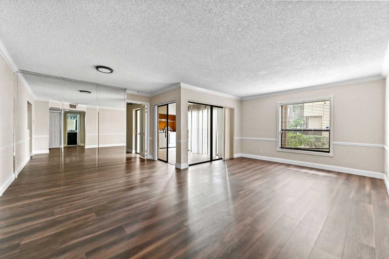 3757 Cocoplum Cir Unit 3567 - Photo 4 of 23