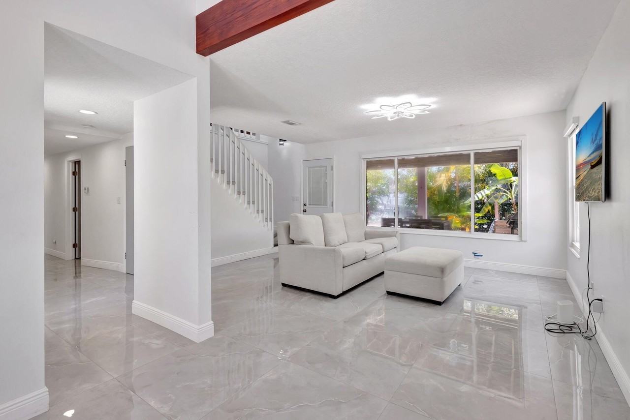 217 Marina Dr - Photo 5 of 45