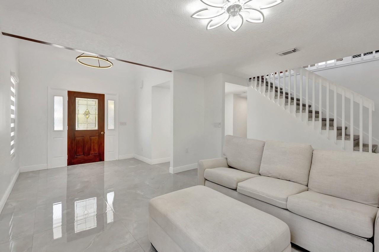 217 Marina Dr - Photo 6 of 45