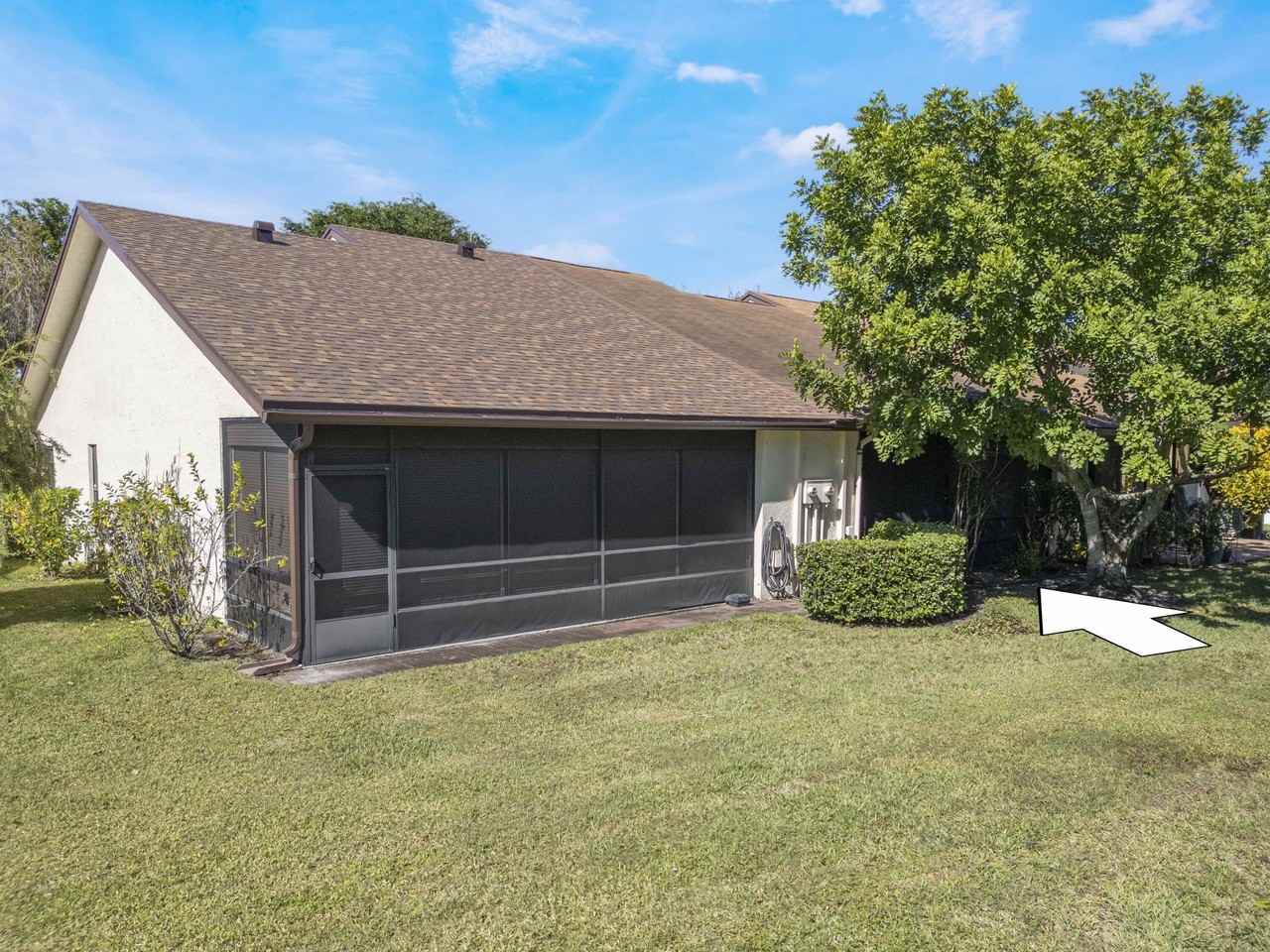 3928 Vine Trl Apt B - Photo 4 of 36