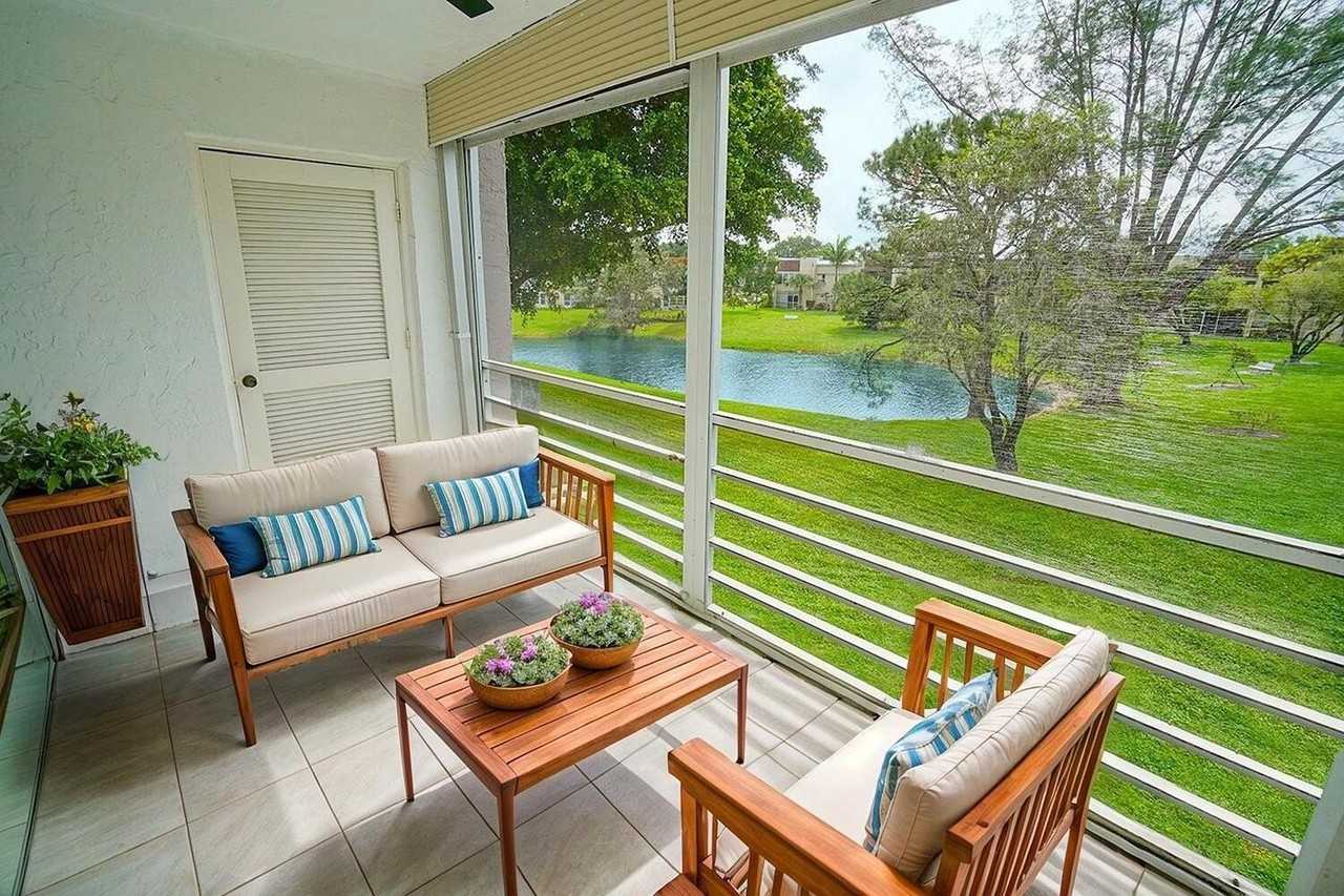 2828 Casita Way Apt 214 - Photo 2 of 20